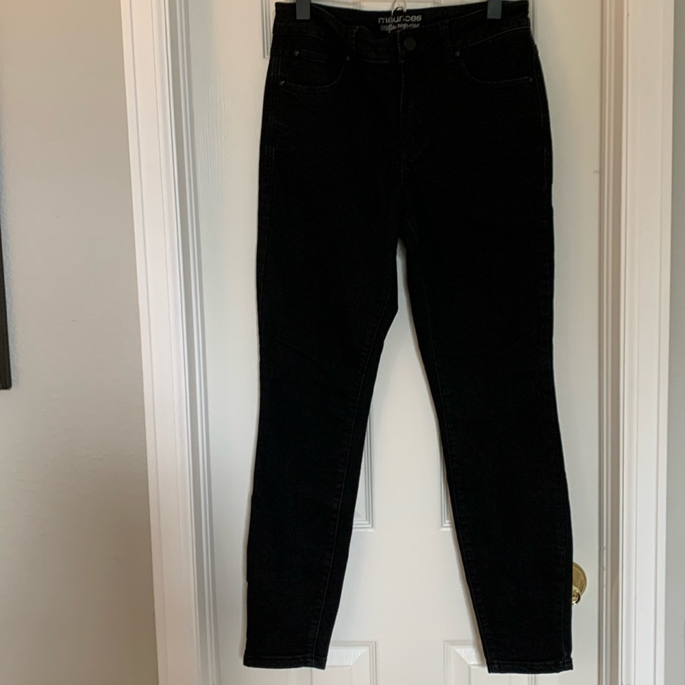 Wmns Maurice’s black jeans. Size 6R.